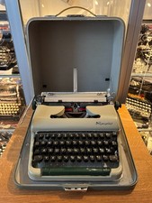 1961 OLYMPIA SM4 - typewriter