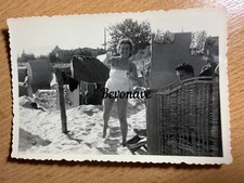 Foto schöne Frau im Badeanzug