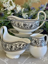 Wedgwood Florentiner SCHWARZ
