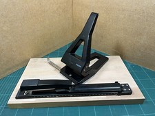 Locher Bürolocher groß mit Anlegeschiene + extra Langhefter (VERSAND MÖGLICH !)