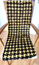 Kaninchen Decke, gelb-schwarz 114 cm x 38 cm