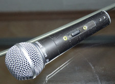Shure SM58S Dynamisches Gesangsmikrofon mit Ein/Aus-Schalter - Schwarz
