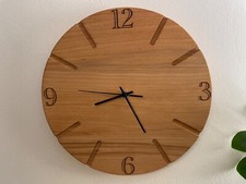 Wanduhr Holz Buche rund handgefertigt