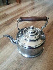 Alter Wasserkessel / verchromt