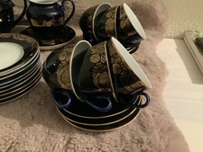 Ein komplett neues teeservice