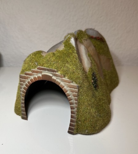 Noch tunnel - -,