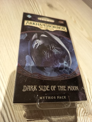 Arkham horror card game - arkham,