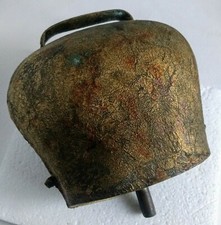 Grosse sehr alte Glocke