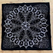  Tischtuch Runen Wandtattoo Altar Schrein Tarot Mond Luna Altartuch Valknut Thor