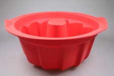 TUPPERWARE Silikon Backform rot Guglhupf