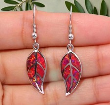 Seltene Rote Opal Blatt