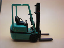 Stapler Modell 1:43 Mitsubishi FBK15RT grün Kunstoff Rarität (GHOME1)