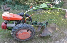 Agria 2400 Einachser Pflug und Mähwerk