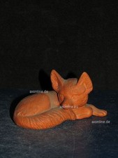 +#A004442_12 Goebel Archivmuster, Kleintiere, CE 50, kl. liegender Fuchs tonfar.