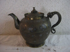 Uralte antike Metall