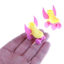 1 paar 3 cm Rollschuh Phantasie Puppe Schuhe Spielzeug für Mädchen Weihnaha