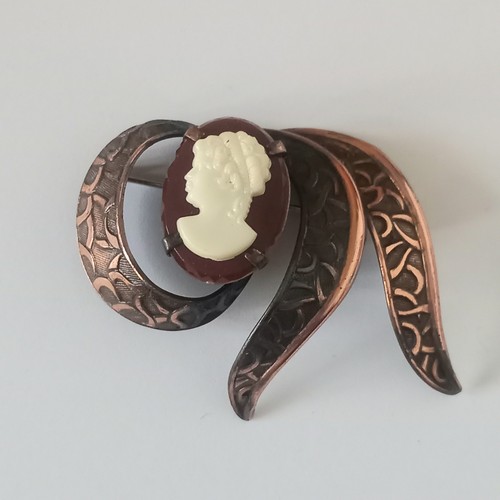 Vintage brosche mit gemme - vintage,