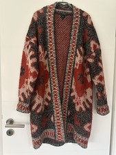 Modische Longstrickjacke von