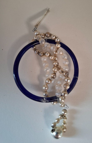 Blauer glas reif mit perlen - mit,