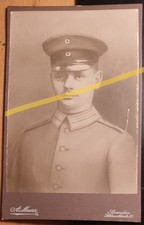 Soldat uniform portrait - in,