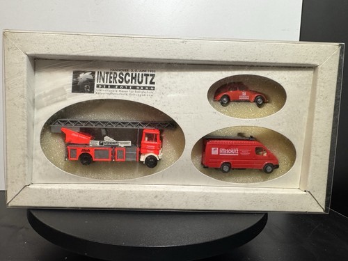 Busch der rote hahn auto - 1:87,