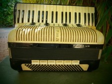 HOHNER Akkordeon Tango V M 120 Bässe 13/6 Reg. 4Chöre, Sondermodell