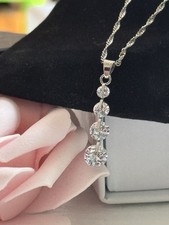 Damenkette Halskette mit Kristallsteinen Silberkette Elegant Schmuck Geschenk