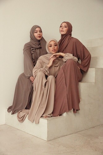 Aysha abaya mit - mit, integriertem