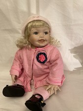 Porzellanpuppe Sally Hamilton