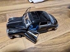 BMW Modellauto 1:18