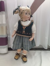 Sammlerpuppe mit Ständer Doll