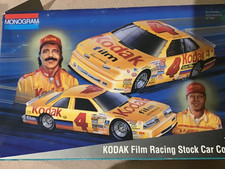 Monogram Kodak Film Racing Stock car combo in 1:25,allerdings nur ein decalsatz 