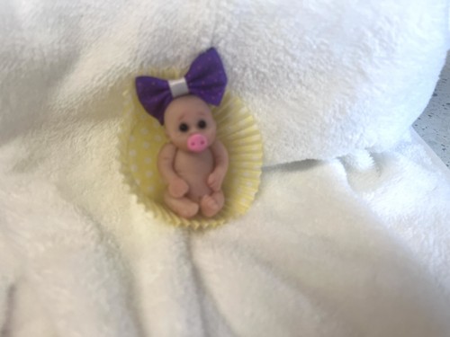 Schöne polymer clay baby - schöne,