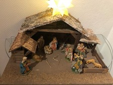 weihnachtskrippe komplett ,Grundplatte 60cm  X40cm,12 Figuren, handbemalt, Italy