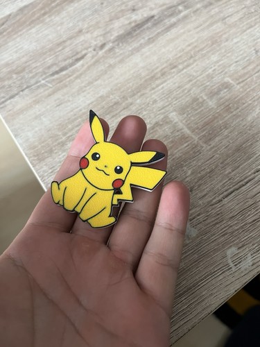 Pikachu magnet - pikachu,