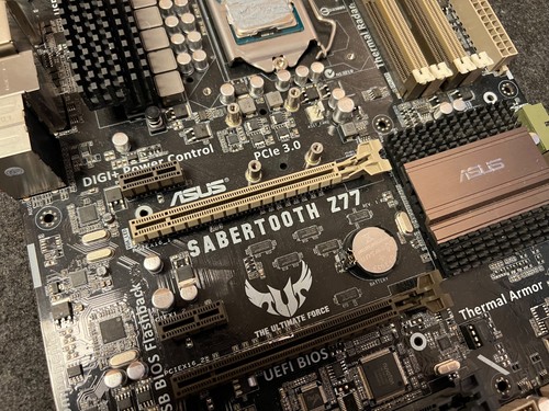 Asus sabertooth z77 lga - sabertooth, z77,