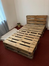 Bettgestell aus Paletten 1,20m