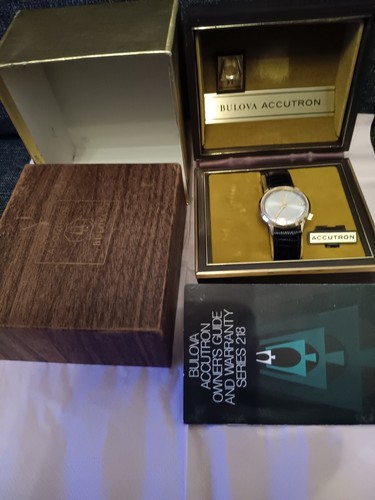 Accutron bulova year - 35,