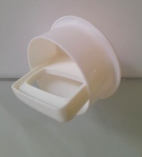 Tupperware pattyformer burger - pattyformer,