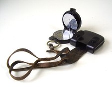 2 WK Seltener Kompass " Busch " mit Leder Etui vor 1945