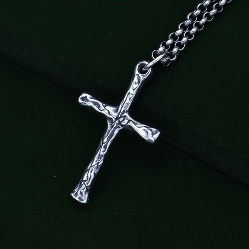 L25 anhänger kreuz gehämmert - l25,