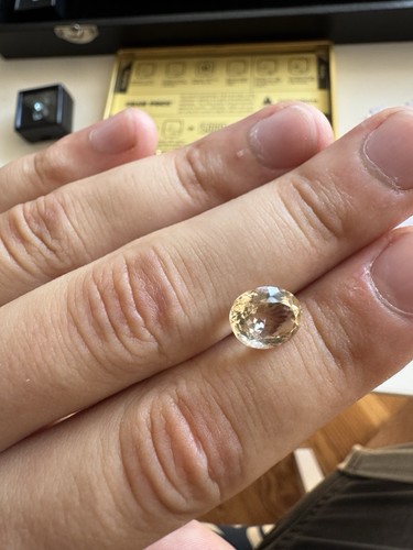 Heliodor 3ct oval - 3.3ct,