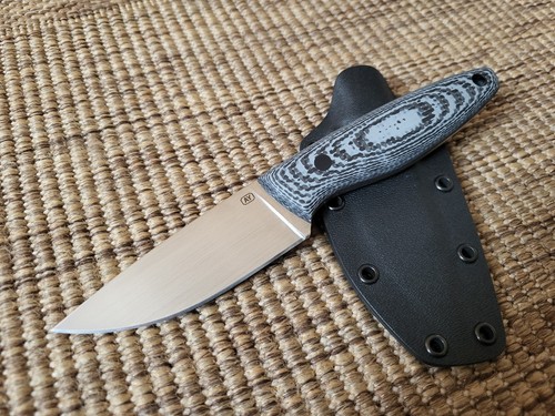 Custom messer - a.y.,