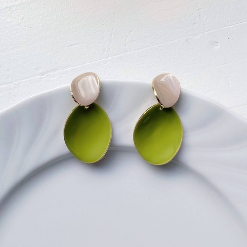 Emaille ohrringe avocadogrün - emaille,
