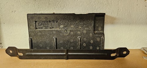 Bmw batteriehalter pad und - batteriehalter,