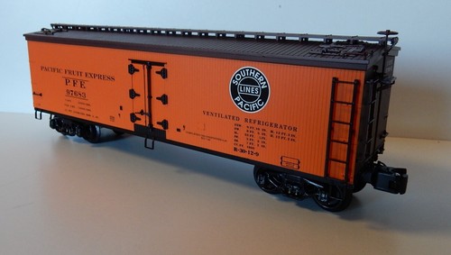 Lionel wood sided reefer - ,