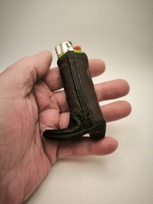 Lederetui In Stiefelform für