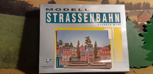 Straßenbahnzug großer hecht - großer,