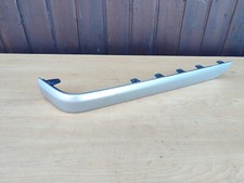 Stoßleiste Zierleiste Stoßstange hinten rechts 426 silber Volvo V70 II 39991971