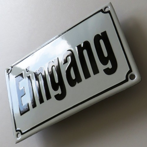 Eingang altes emailschild - =,